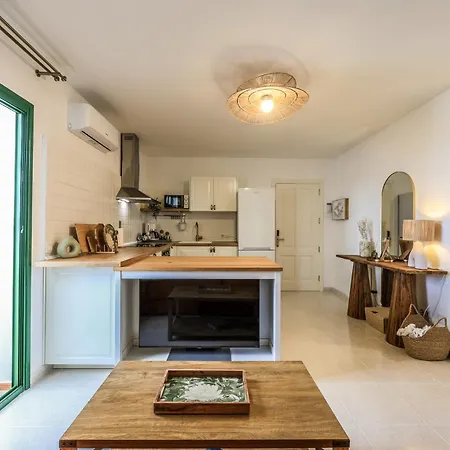 Mishushouse Aparthotel