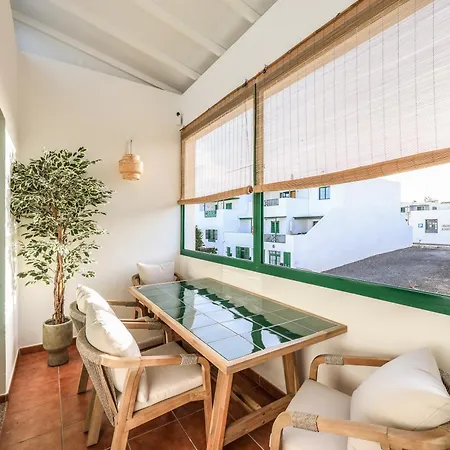 Mishushouse 3* Playa Blanca (Lanzarote)